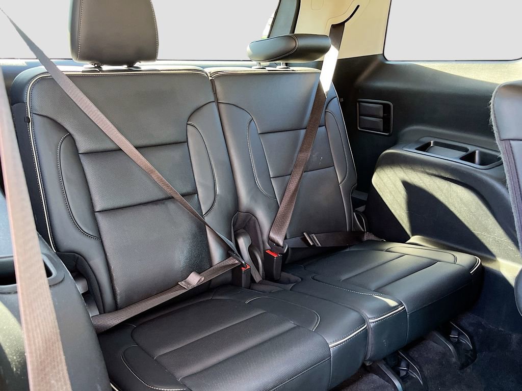 Used 2021 GMC Acadia Denali w/ Denali Technology Package image 28