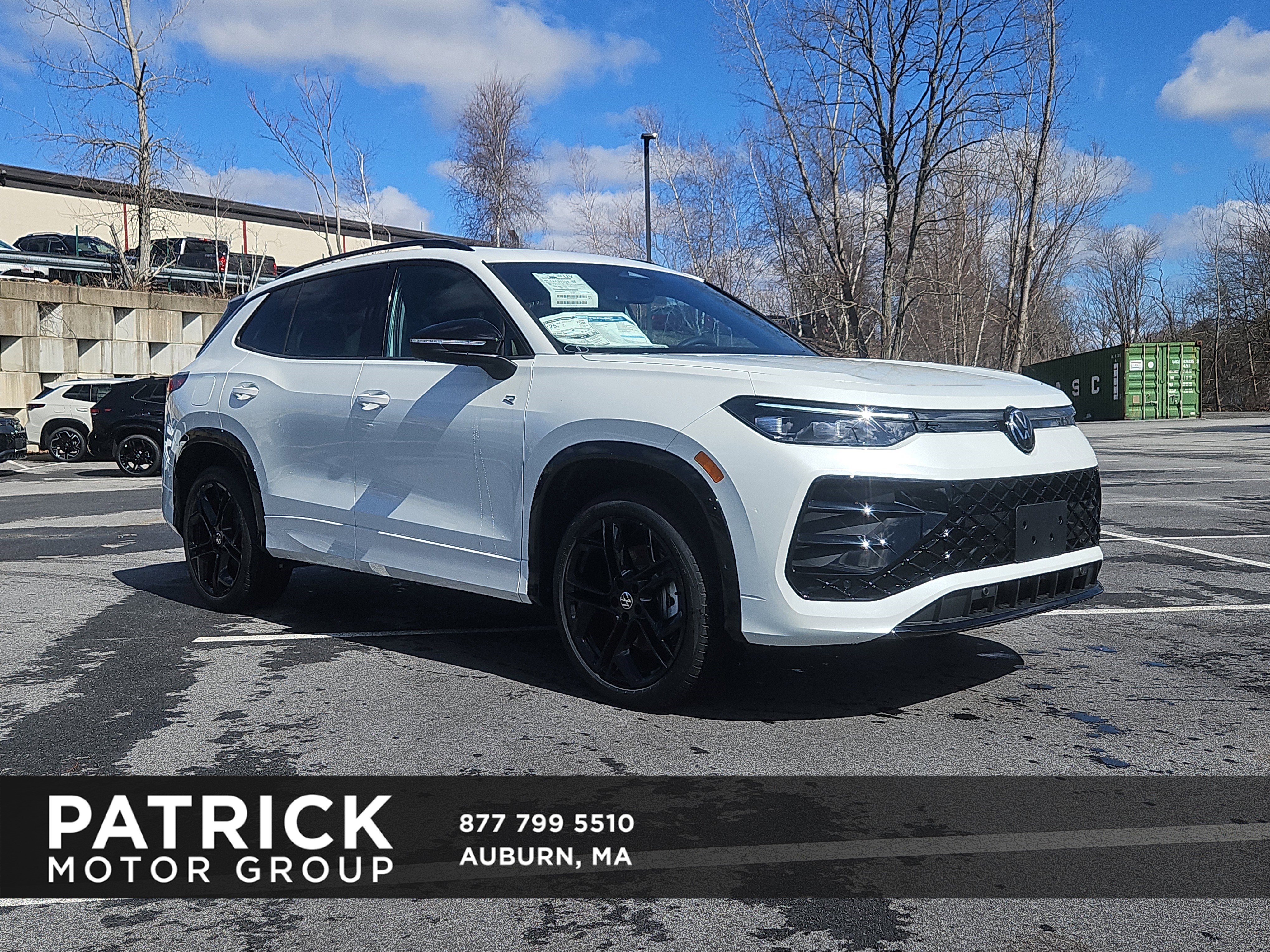 New 2026 Volkswagen Tiguan SE R-Line image 1