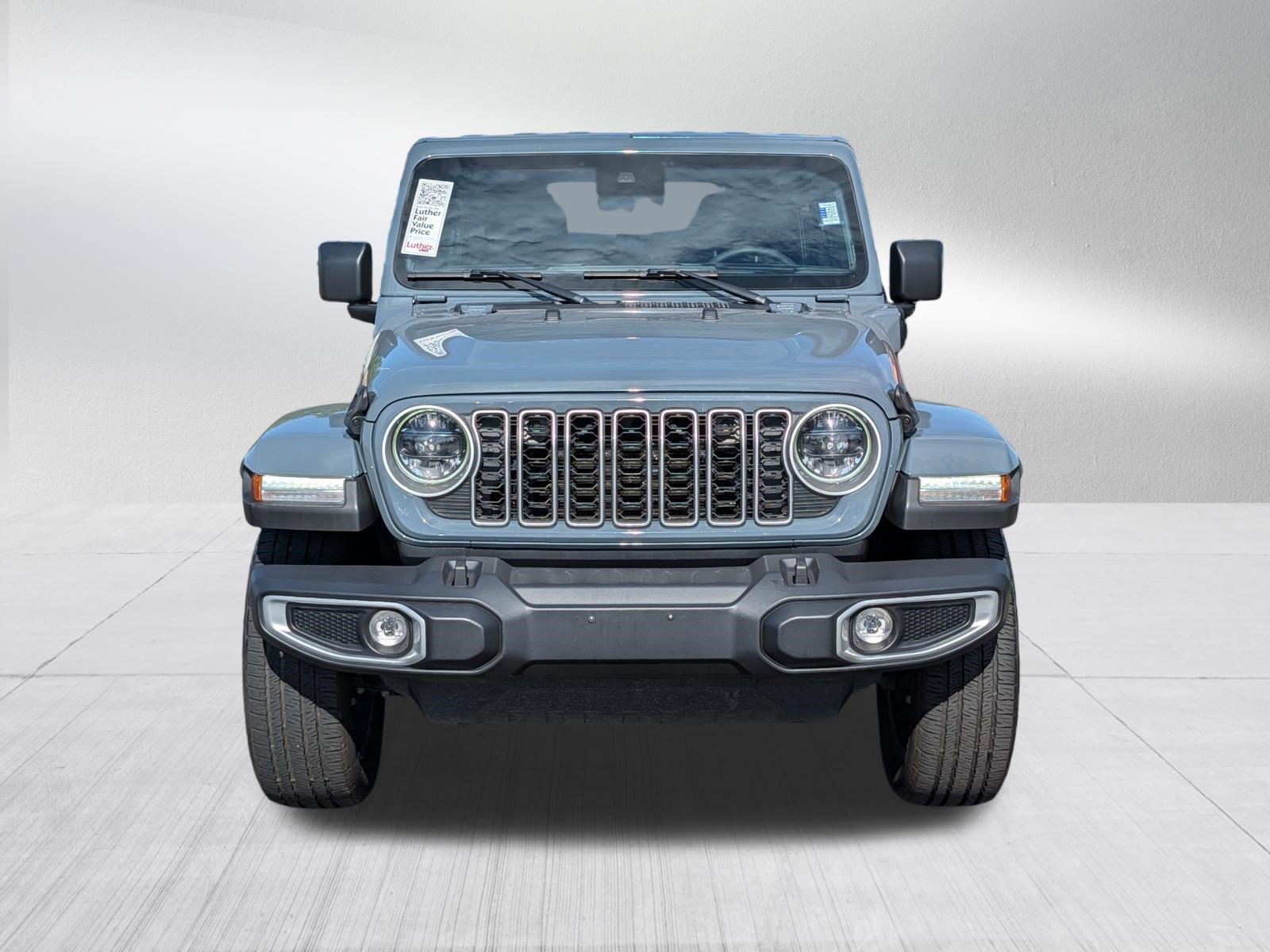 Used 2025 Jeep Wrangler Unlimited Sahara AWD/4WD image 2