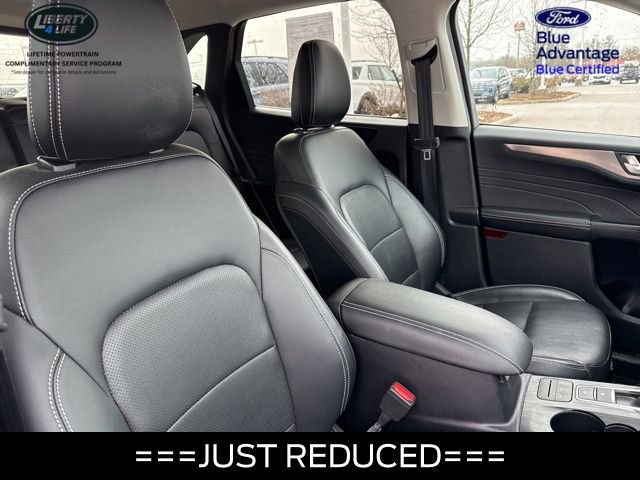 Used 2022 Ford Escape Titanium w/ Class II Trailer Tow Package image 10