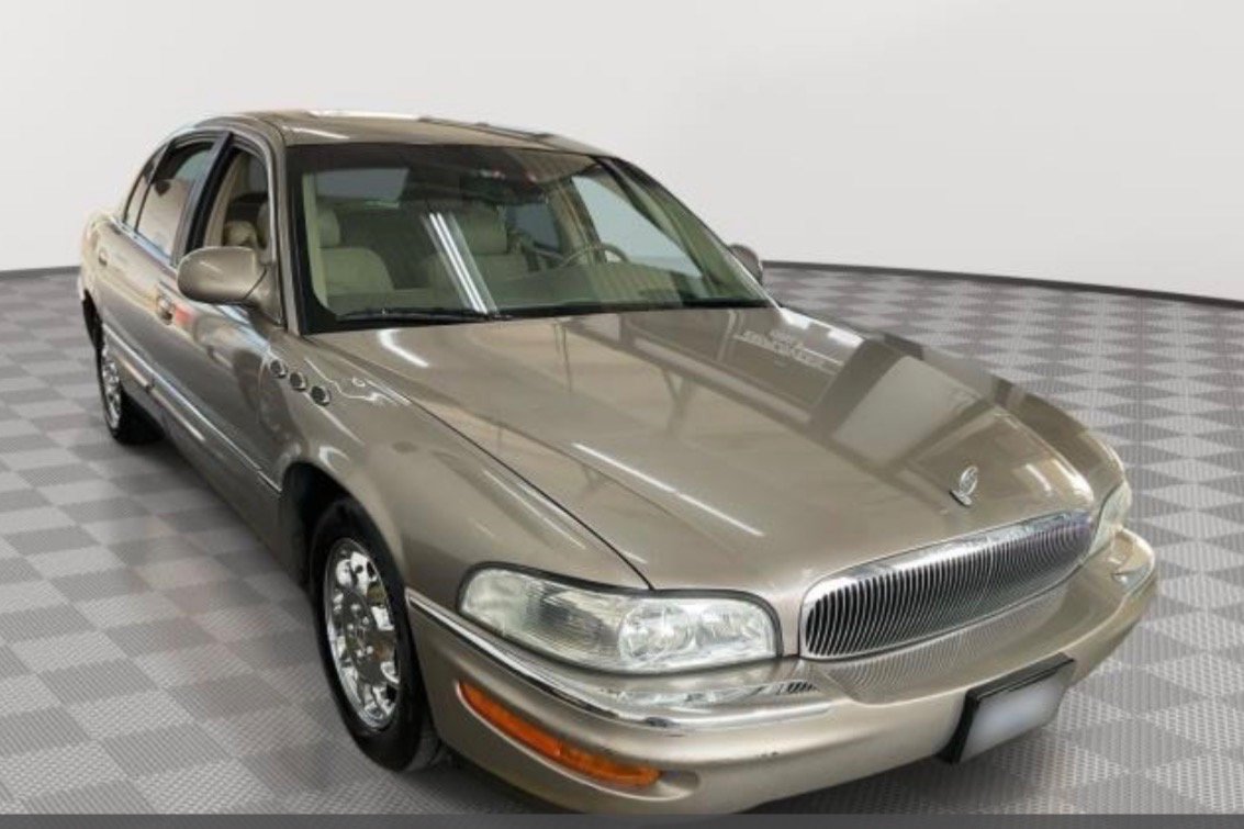 Used 2004 Buick Park Avenue w/ Prestige Feature Package FWD image 1