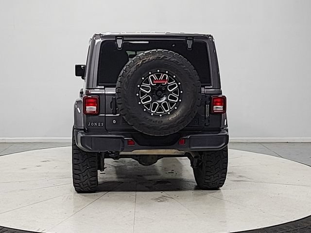 Used 2018 Jeep Wrangler Unlimited Sahara AWD/4WD image 6