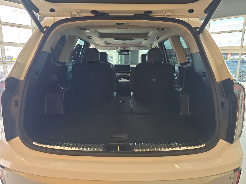 Used 2023 Kia Telluride SX image 31