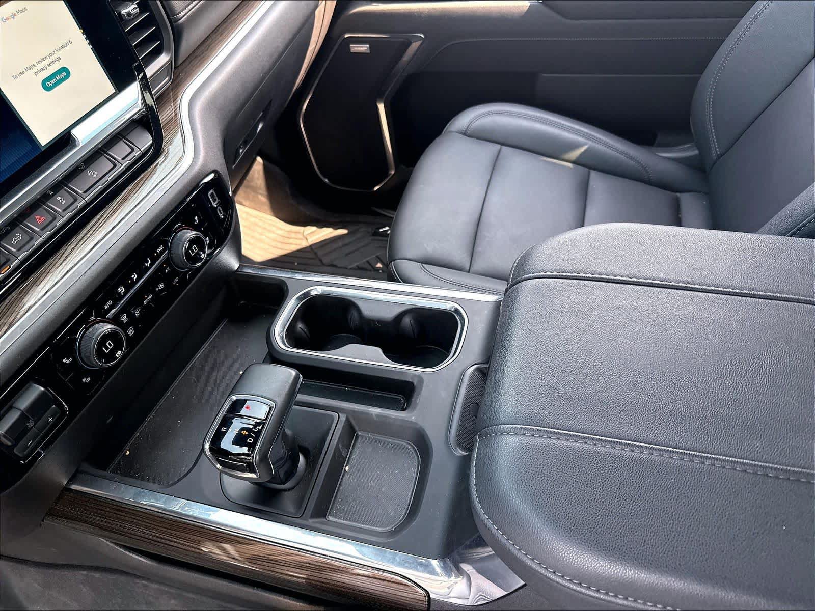 Used 2025 Chevrolet Silverado 1500 LT Trail Boss w/ Convenience Package II AWD/4WD image 19