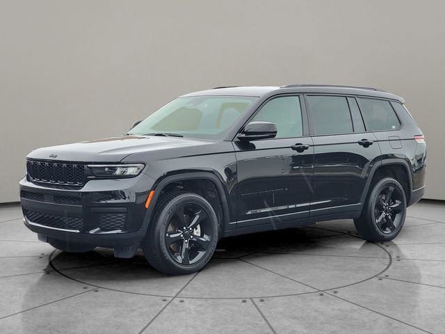 Certified 2025 Jeep Grand Cherokee L Laredo image 3