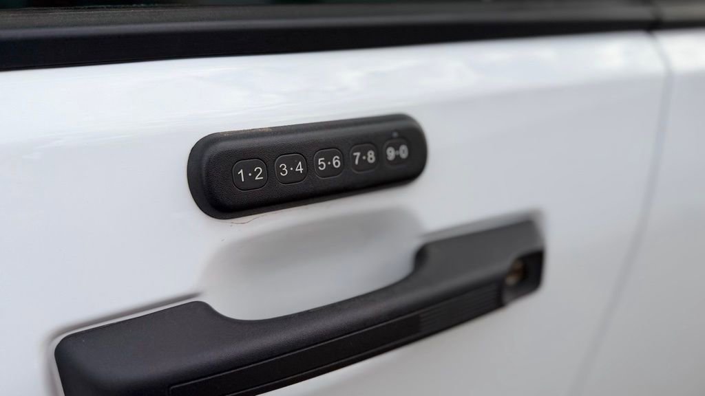 Used 2024 Ford Maverick XLT image 14