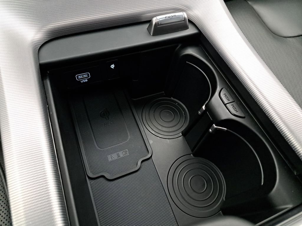 Used 2024 Hyundai Palisade Calligraphy image 23