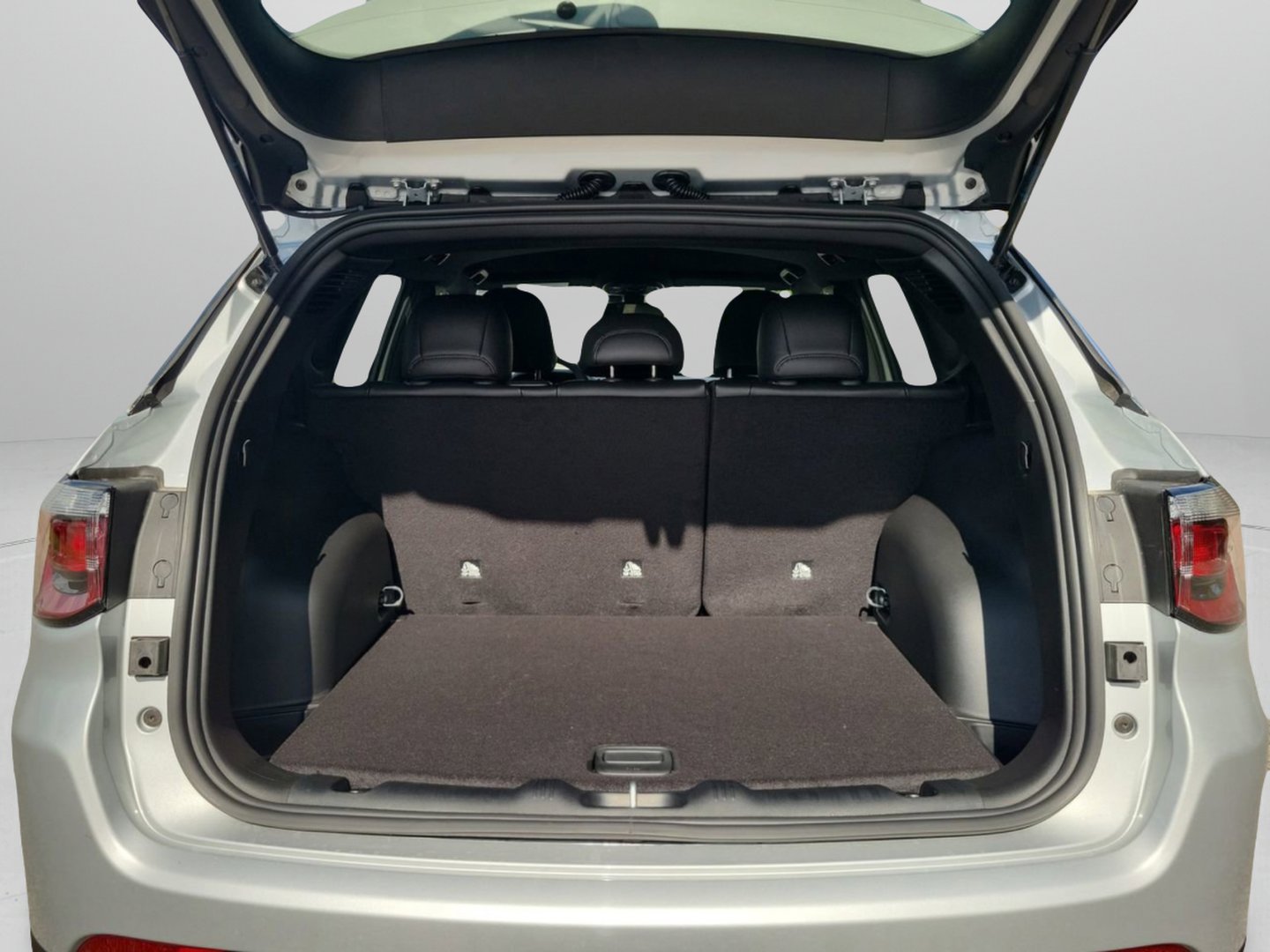 New 2026 Jeep Compass Latitude image 7