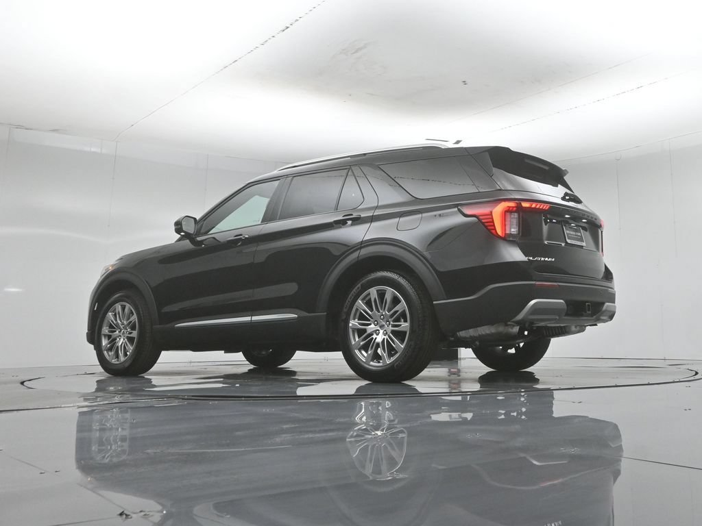 New 2026 Ford Explorer Platinum RWD image 3