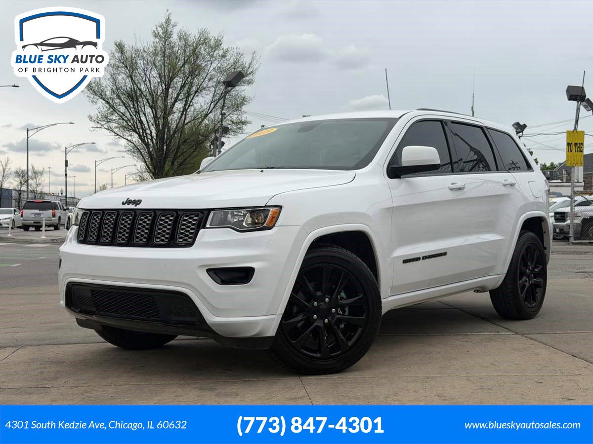 Used 2018 Jeep Grand Cherokee Altitude RWD image 1
