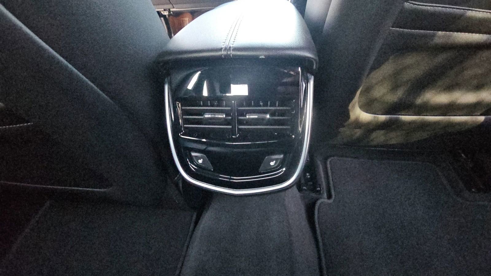 Used 2014 Cadillac XTS Luxury w/ Driver Awareness Package image 14