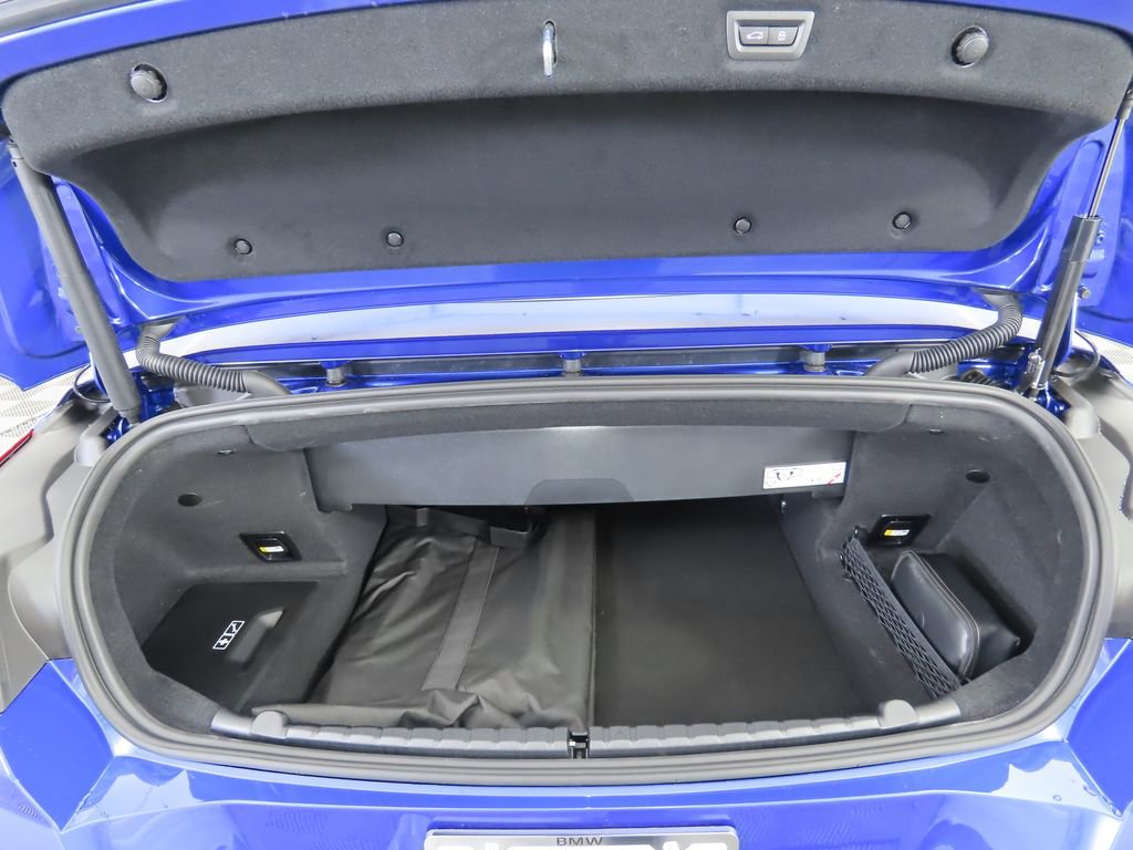 New 2026 BMW 840i Convertible w/ Comfort Seating Package image 24