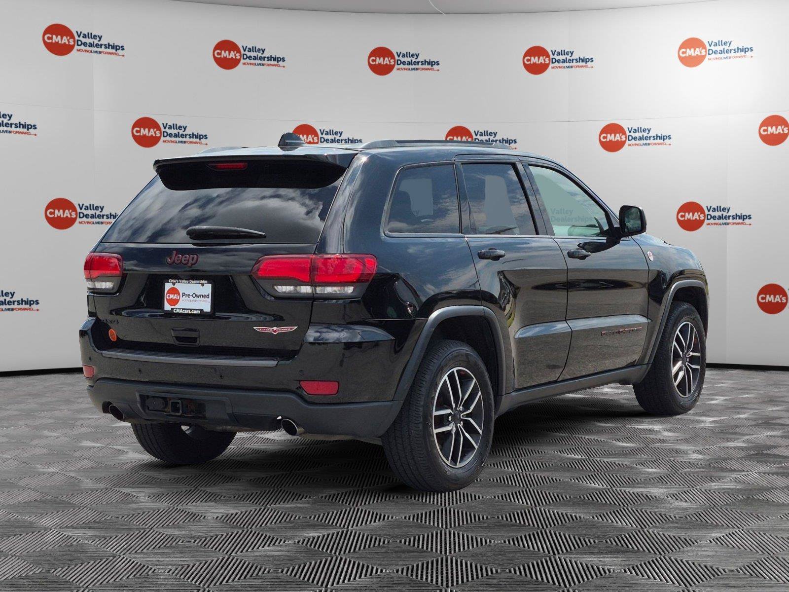 Used 2020 Jeep Grand Cherokee Trailhawk AWD/4WD image 5