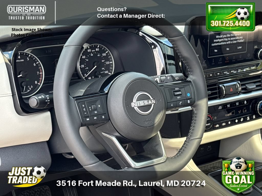Used 2024 Nissan Pathfinder SL w/ SL Premium Package AWD/4WD image 9