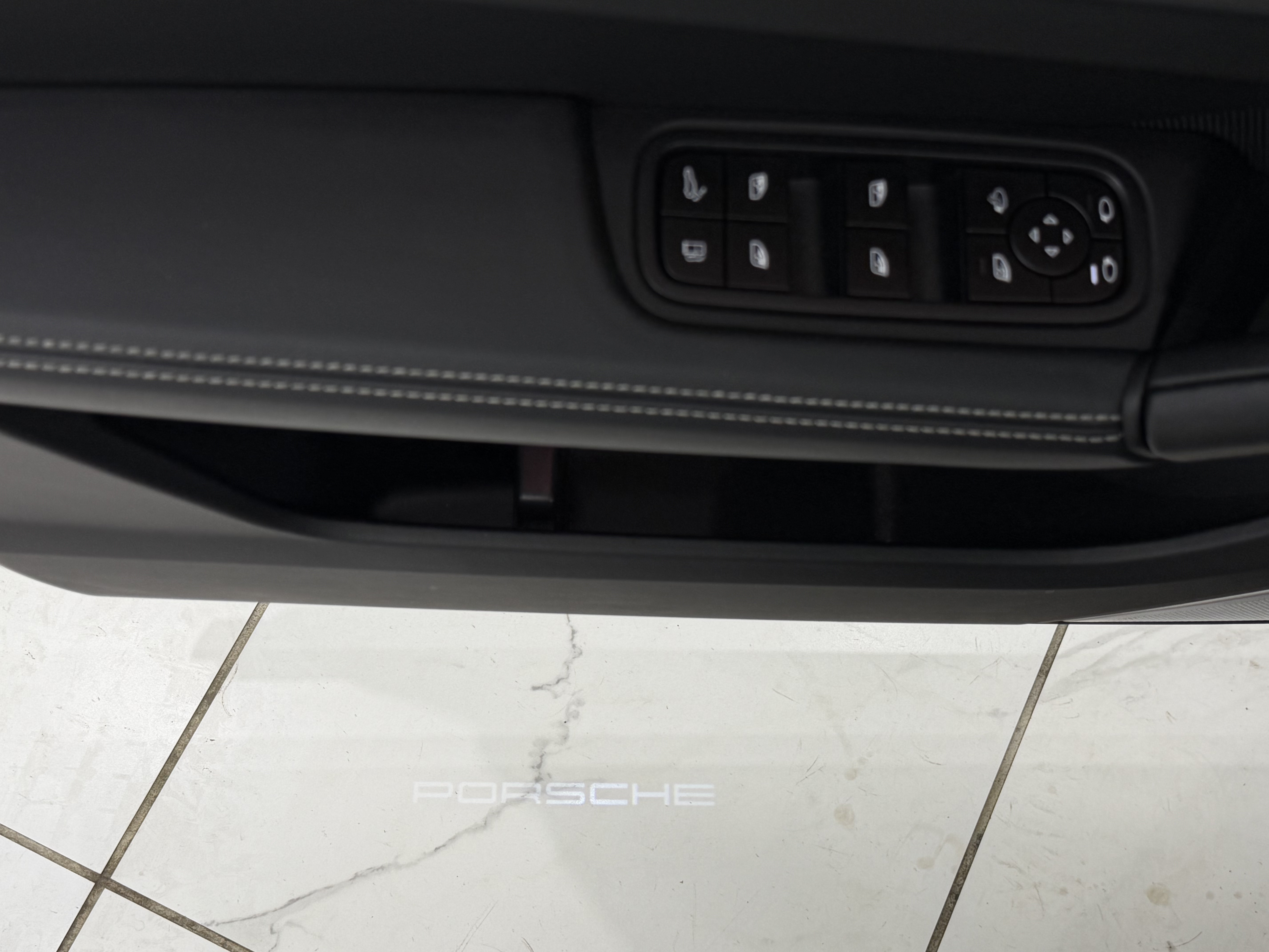 Certified 2026 Porsche Cayenne S AWD/4WD image 28