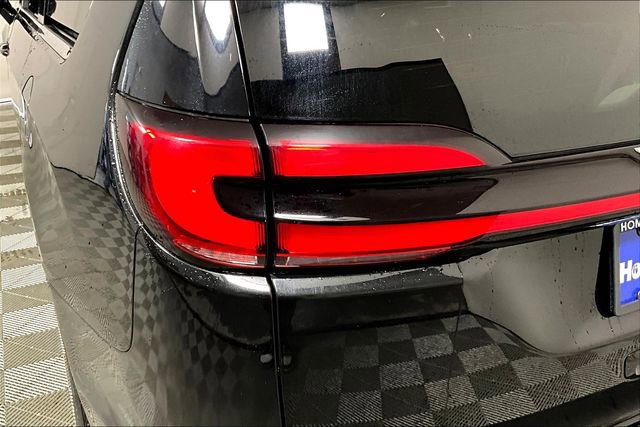 Used 2022 Chrysler Pacifica Touring-L image 28