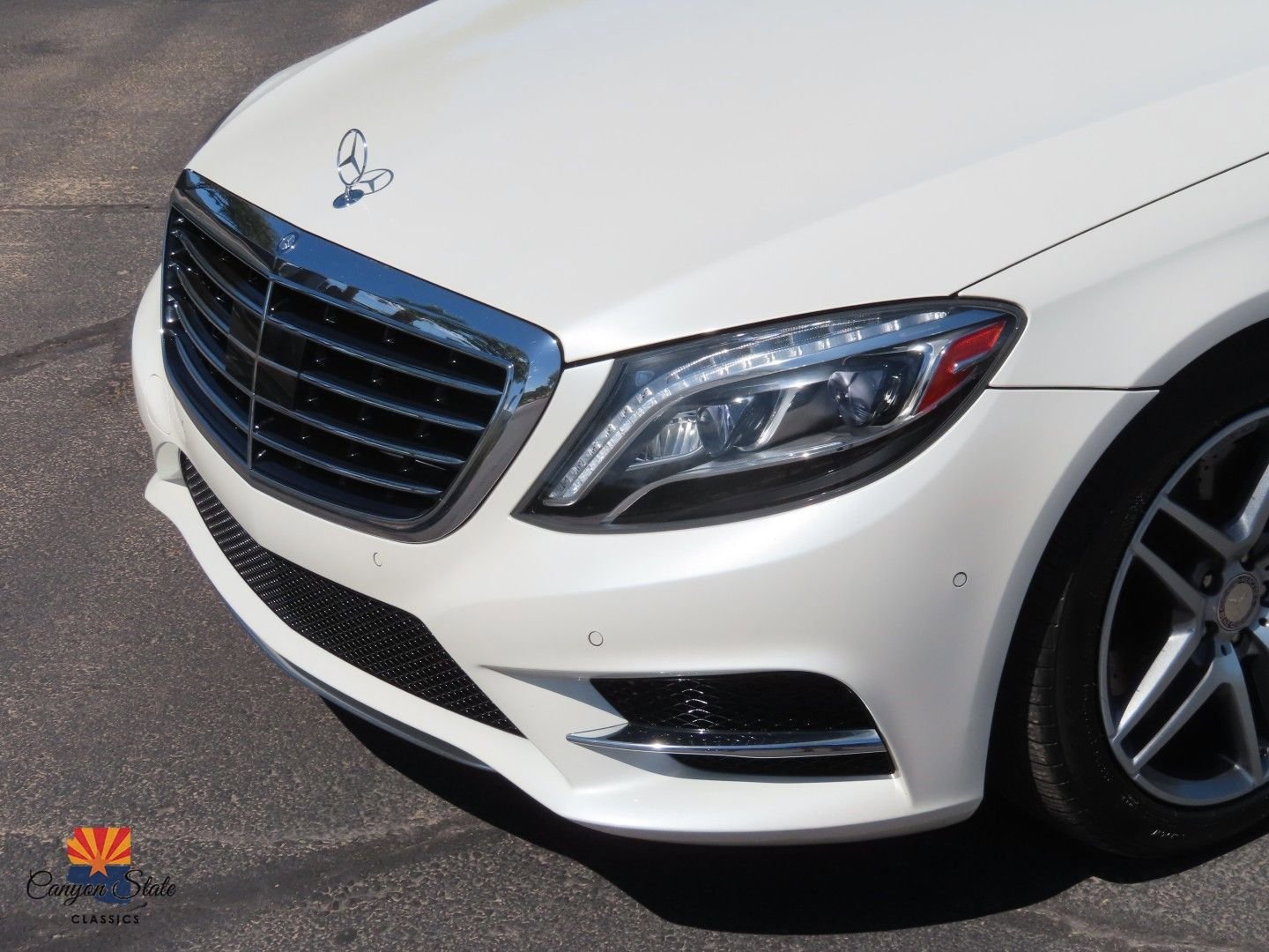 Used 2014 Mercedes-Benz S 550 Sedan w/ Sport Package w/ Sport Package image 39