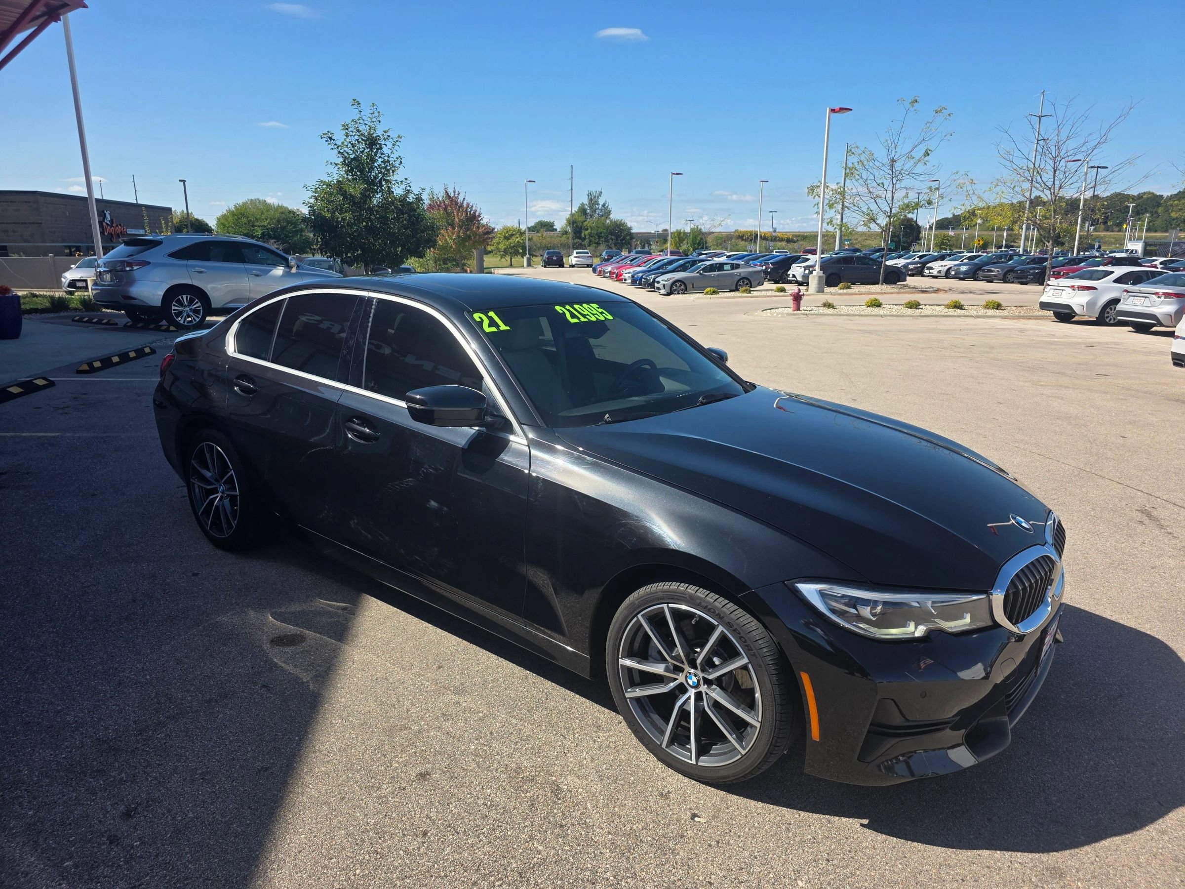 Used 2021 BMW 330i Sedan w/ Convenience Package RWD image 3