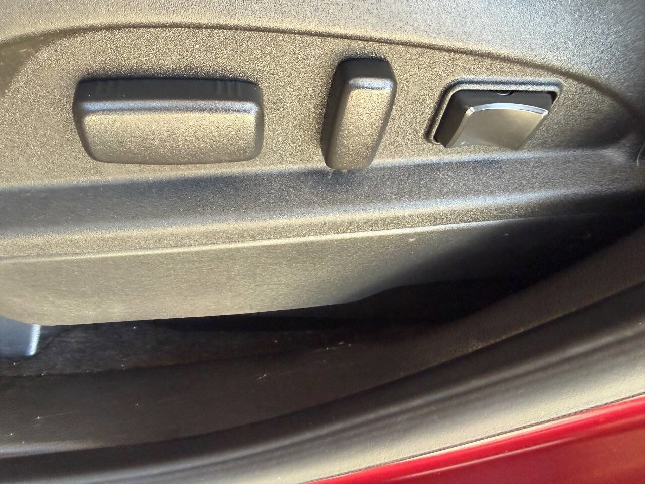 Used 2010 Chevrolet Equinox LT image 18