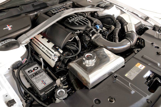 Used 2014 Ford Mustang GT Premium w/ Electronics Package RWD image 41
