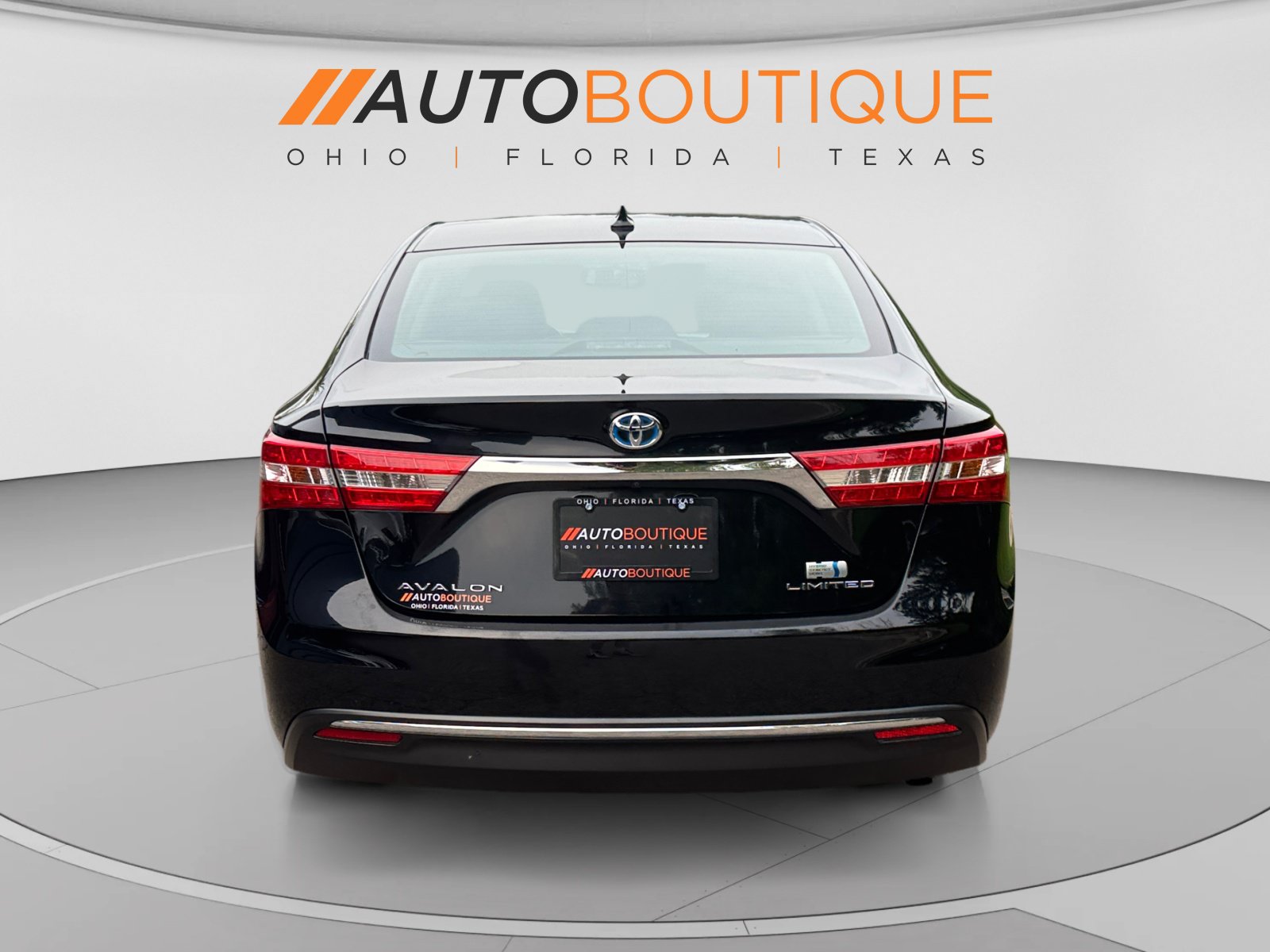 Used 2013 Toyota Avalon Limited FWD image 4