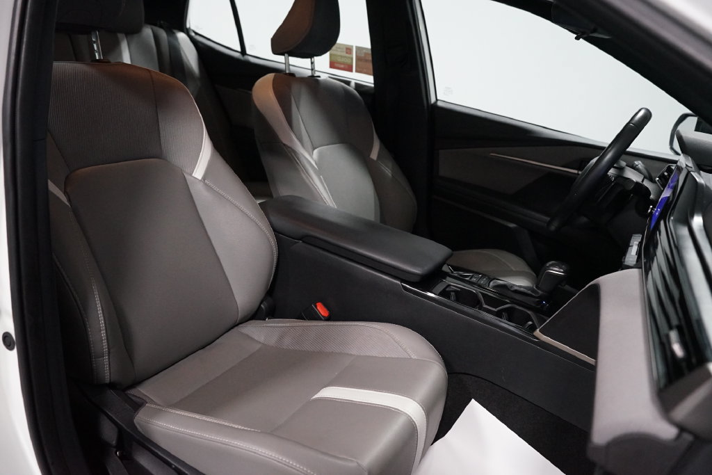 Certified 2025 Toyota Camry SE FWD image 28