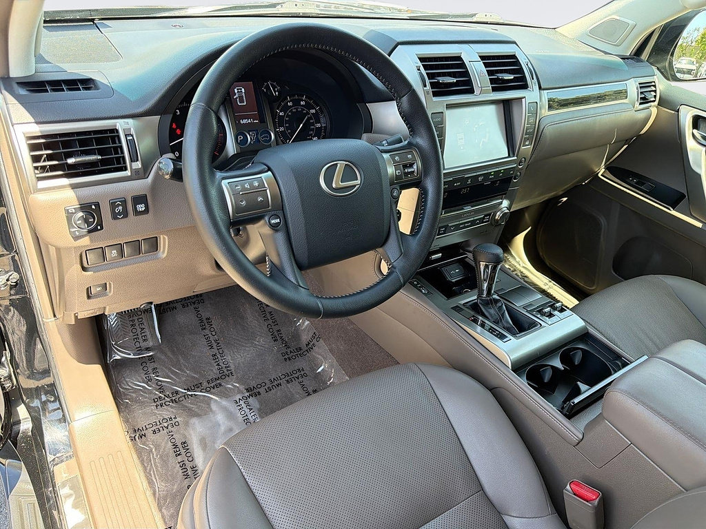 Used 2017 Lexus GX 460 AWD/4WD image 7