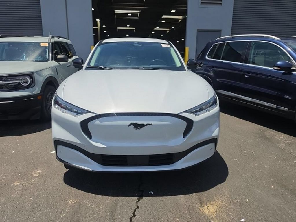 Used 2023 Ford Mustang Mach-E Select RWD image 2