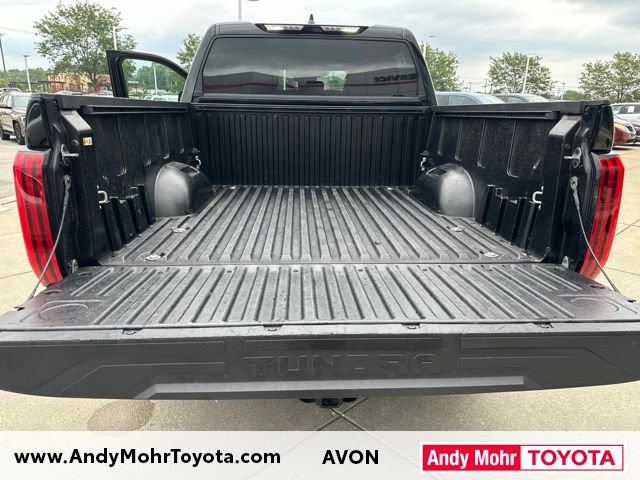 Used 2025 Toyota Tundra Limited AWD/4WD image 38