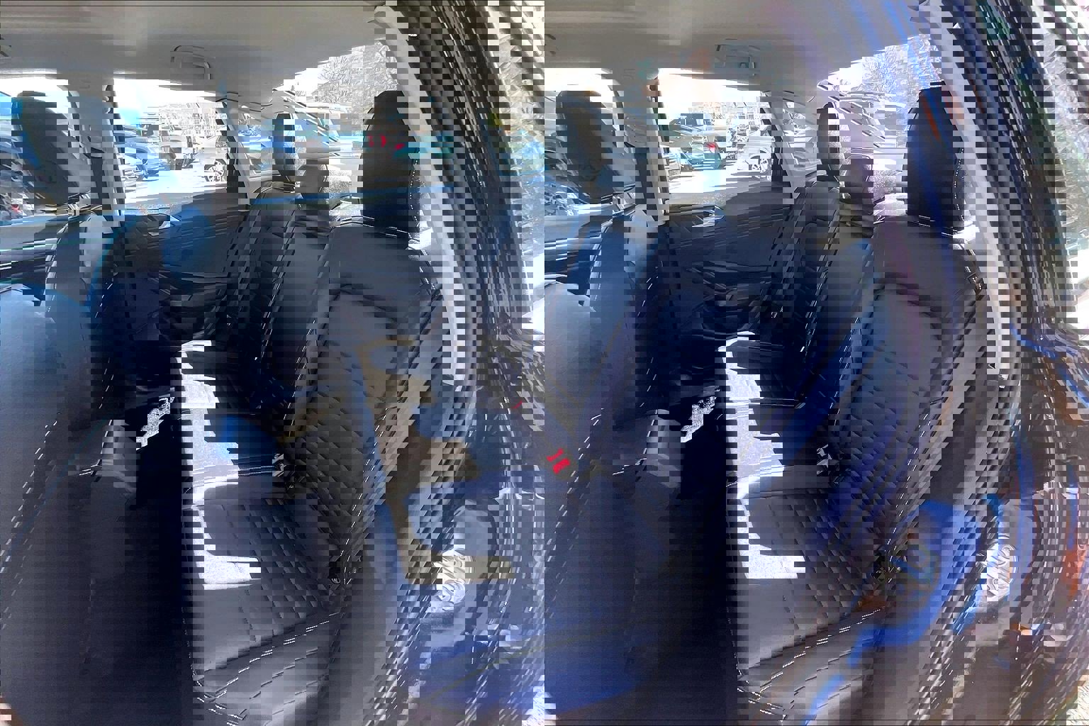 Used 2024 Volkswagen Jetta SE image 24