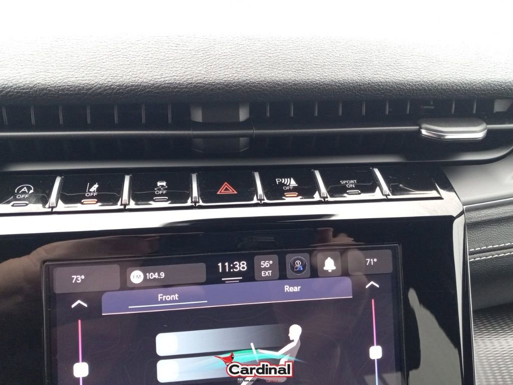 Used 2024 Jeep Grand Cherokee L Laredo image 34