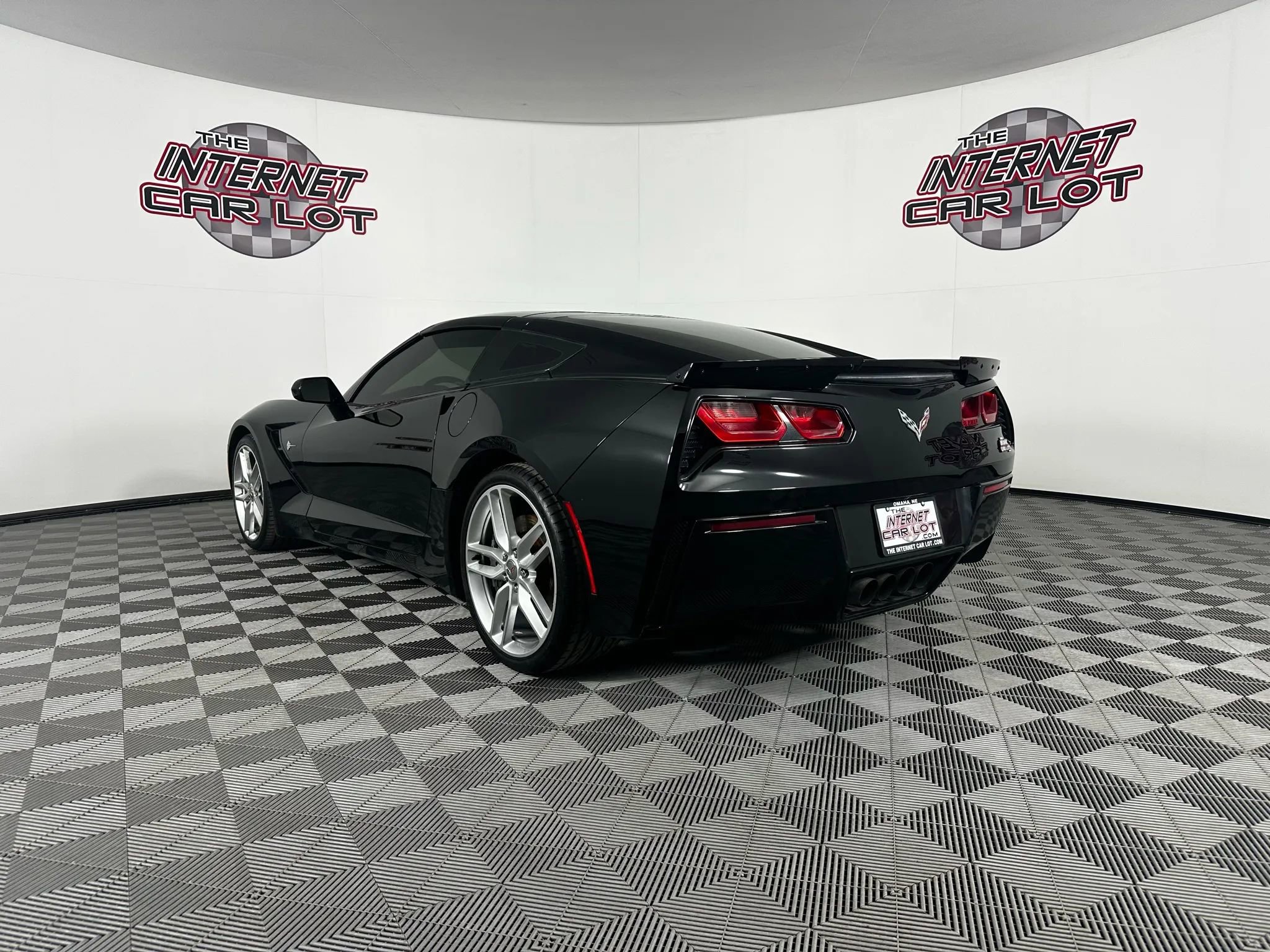 Used 2018 Chevrolet Corvette Stingray Coupe w/ Battery Protection Package image 5