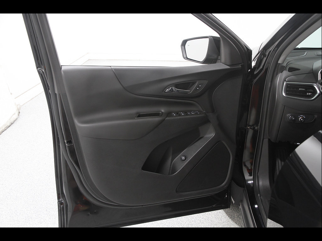 Certified 2024 Chevrolet Equinox LT FWD image 4