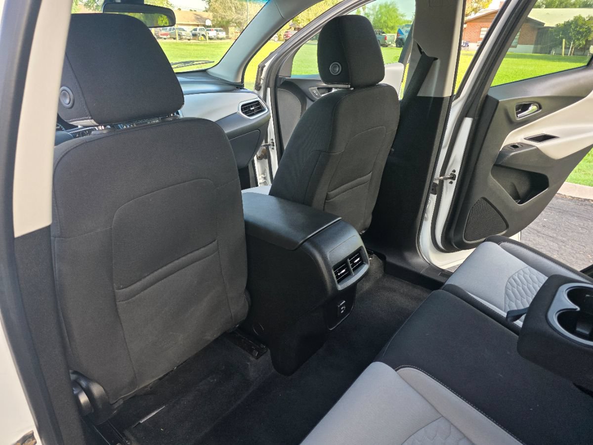Used 2019 Chevrolet Equinox LS AWD/4WD image 23