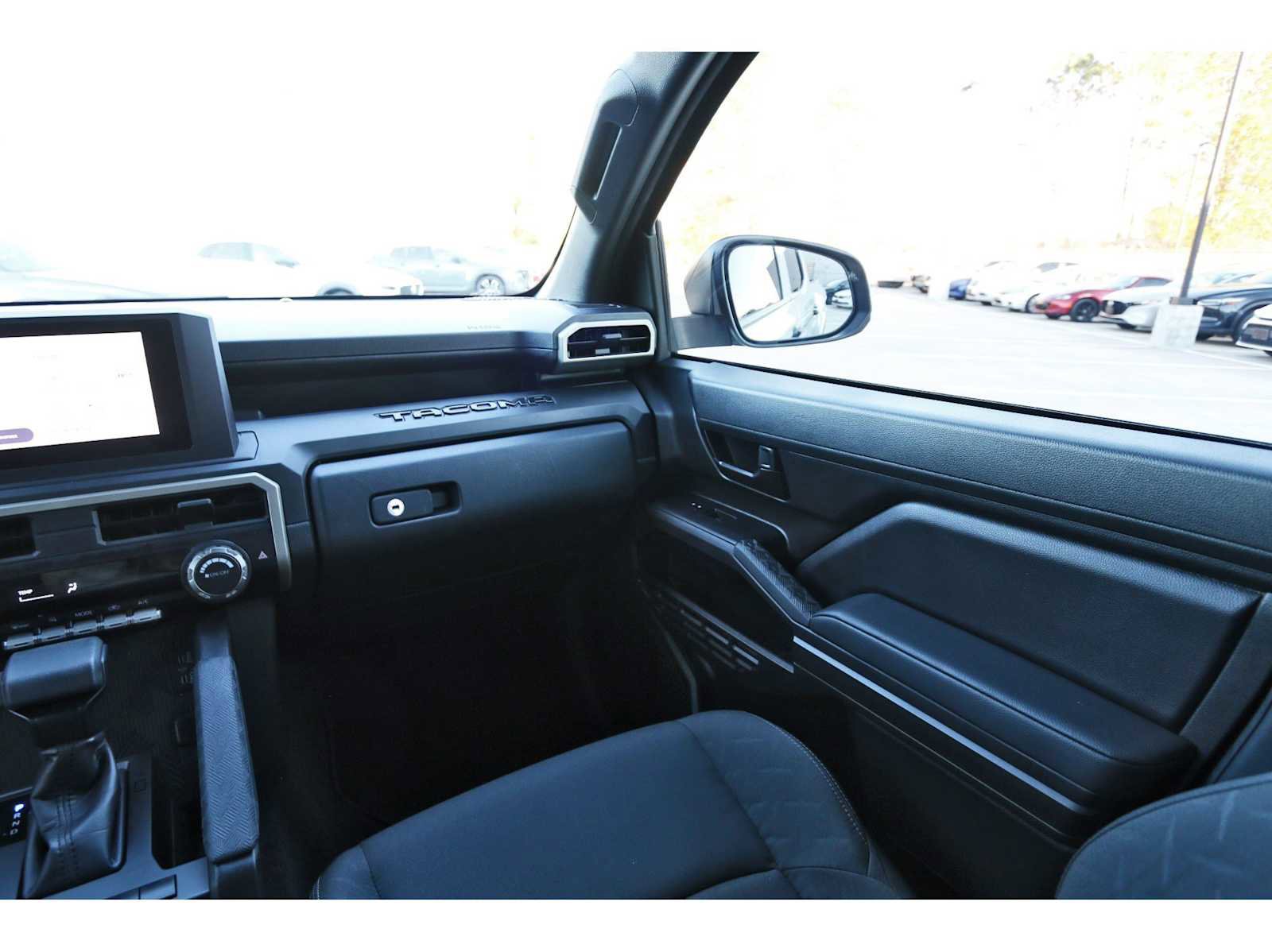 Used 2024 Toyota Tacoma SR image 8