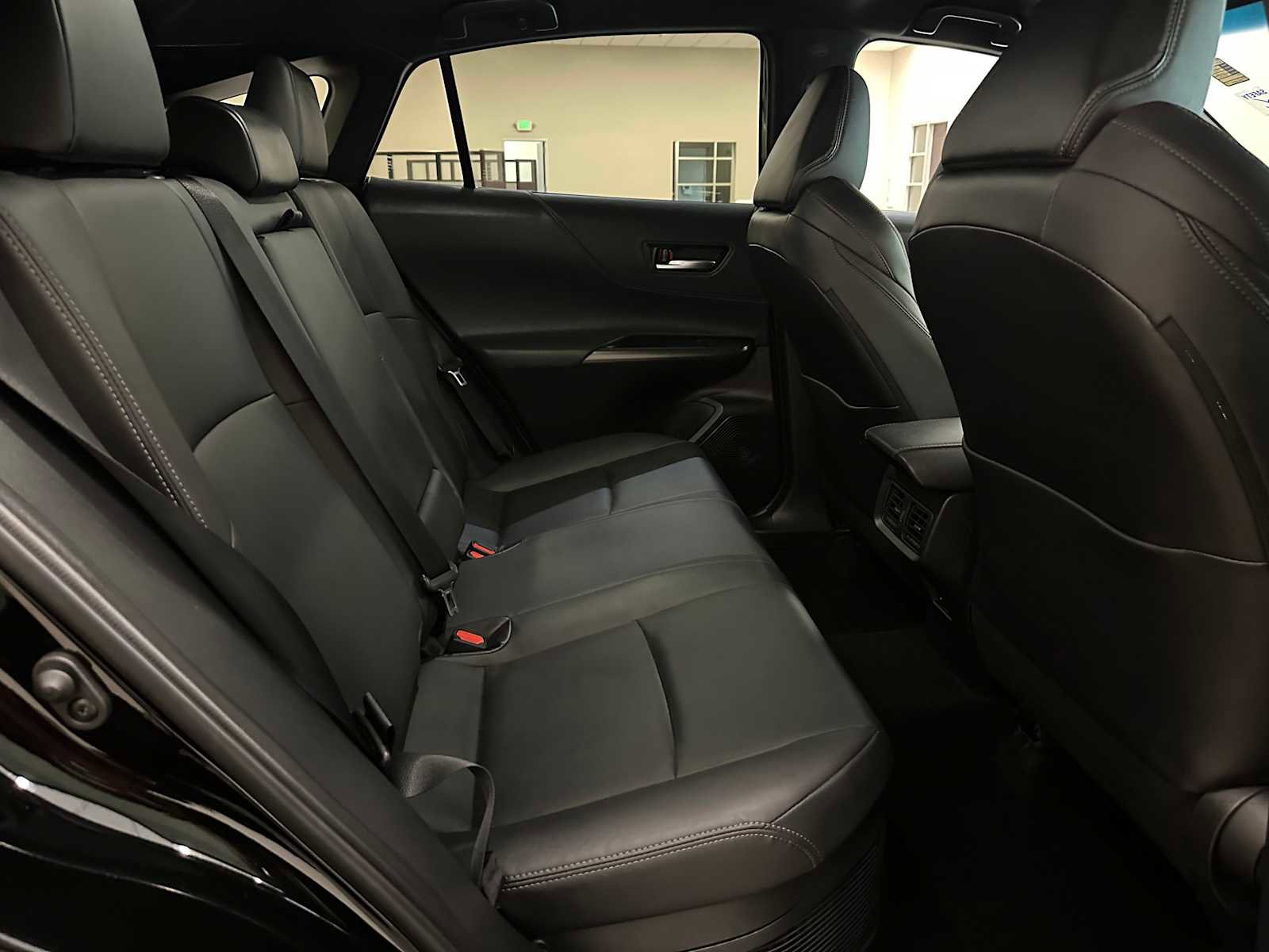 Certified 2024 Toyota Venza XLE AWD/4WD image 25