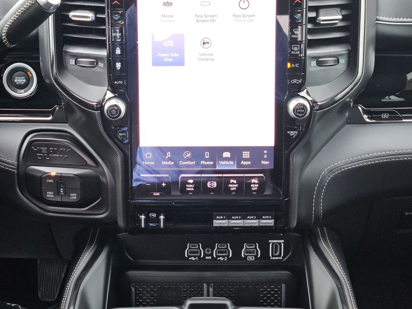 New 2026 RAM 2500 Limited AWD/4WD image 17