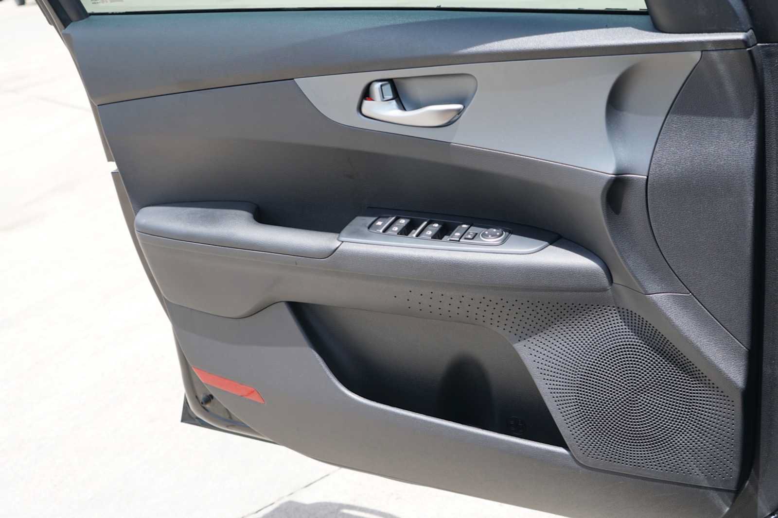 Certified 2021 Kia Forte Sedan FWD image 17