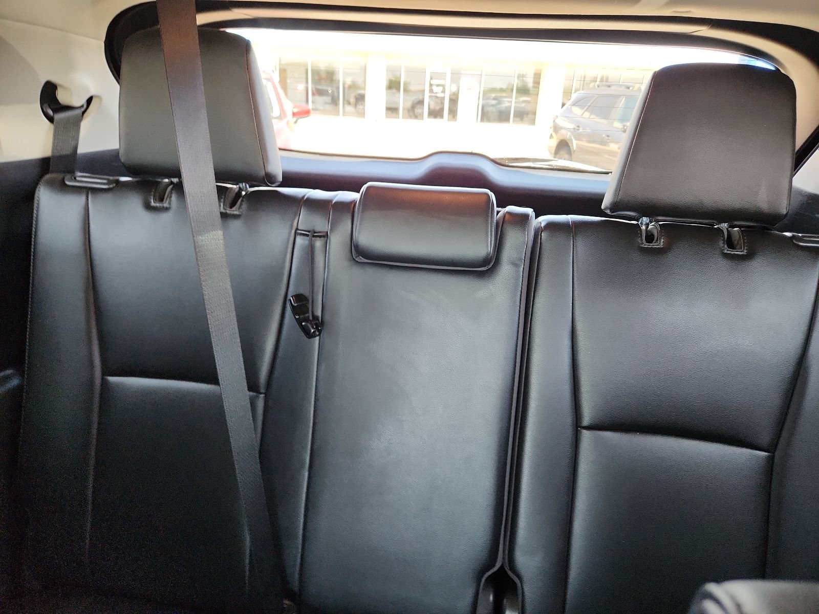 Used 2021 Toyota Highlander Platinum FWD image 9