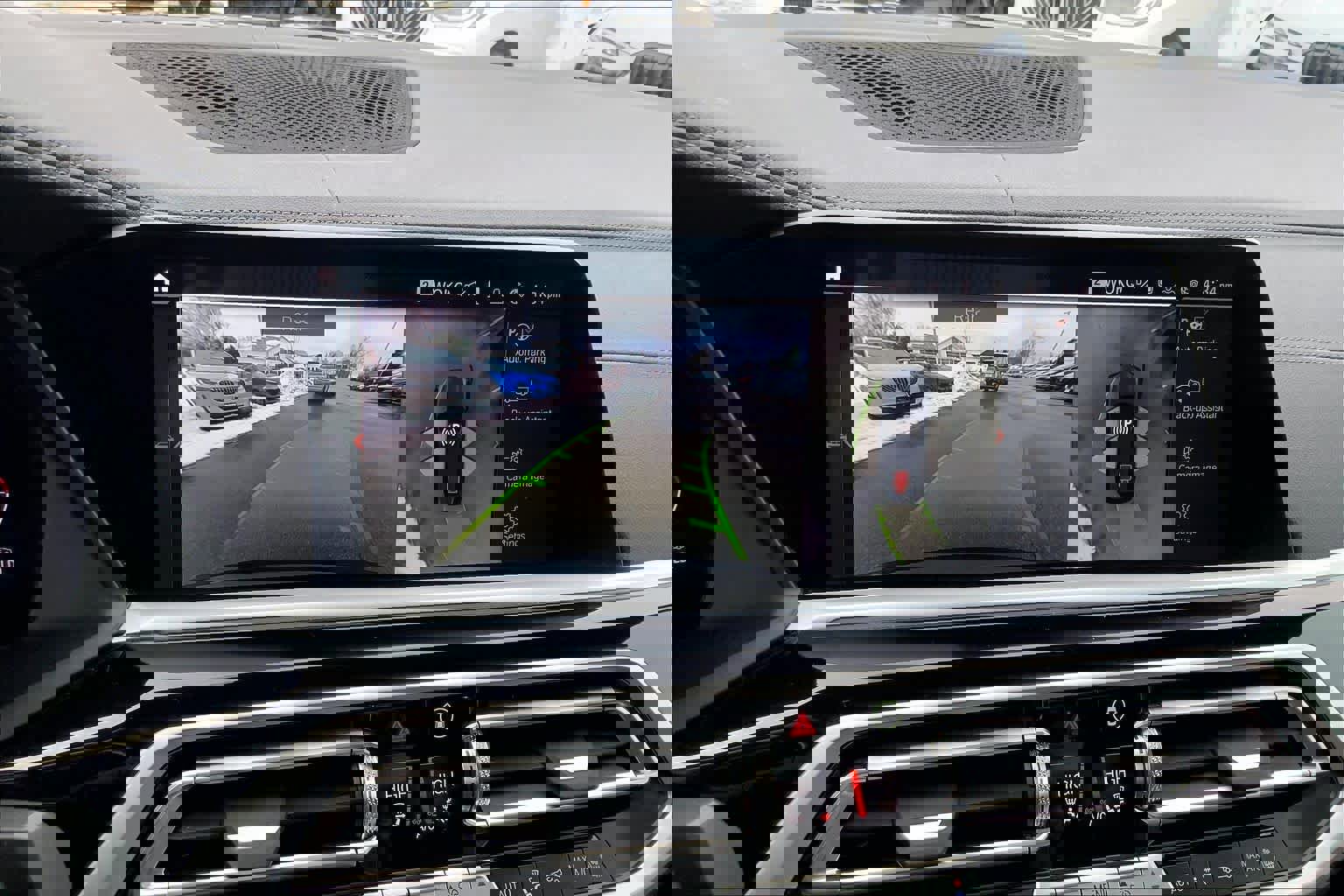 Used 2022 BMW X7 M50i image 28