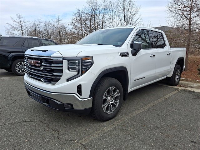 Used 2025 GMC Sierra 1500 SLT image 2