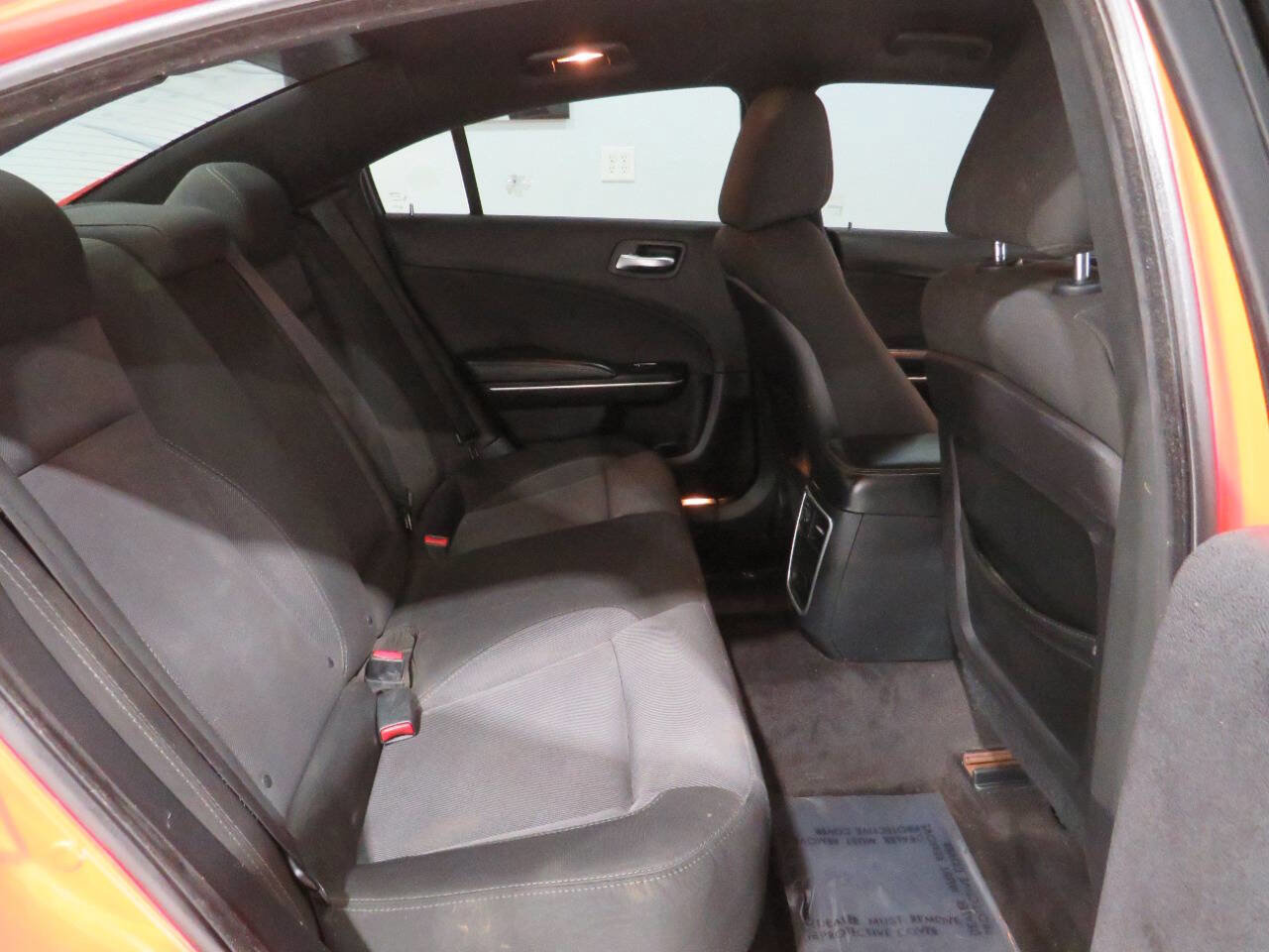 Used 2017 Dodge Charger SE image 9