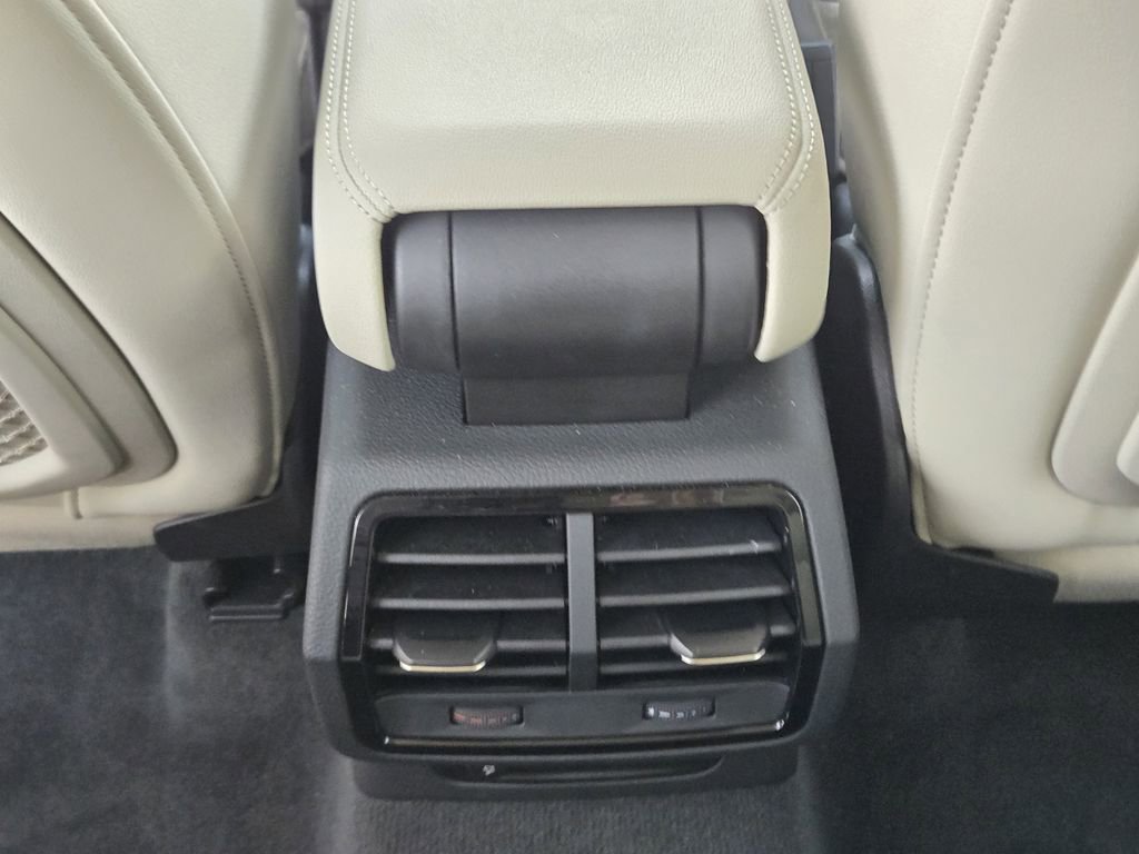 Certified 2021 Audi Q3 2.0T Premium w/ Convenience Package image 36