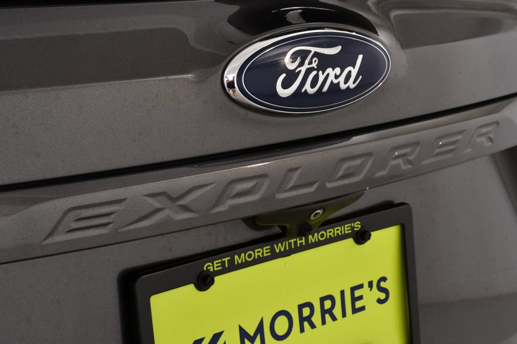 Used 2019 Ford Explorer XLT w/ Equipment Group 202A AWD/4WD image 24