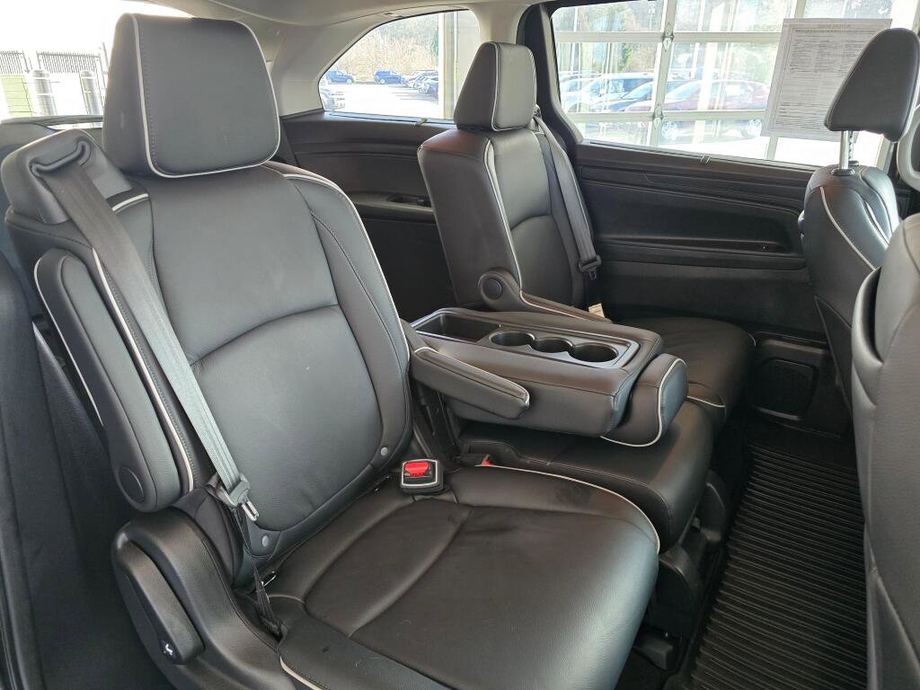 Used 2025 Honda Odyssey Touring image 41