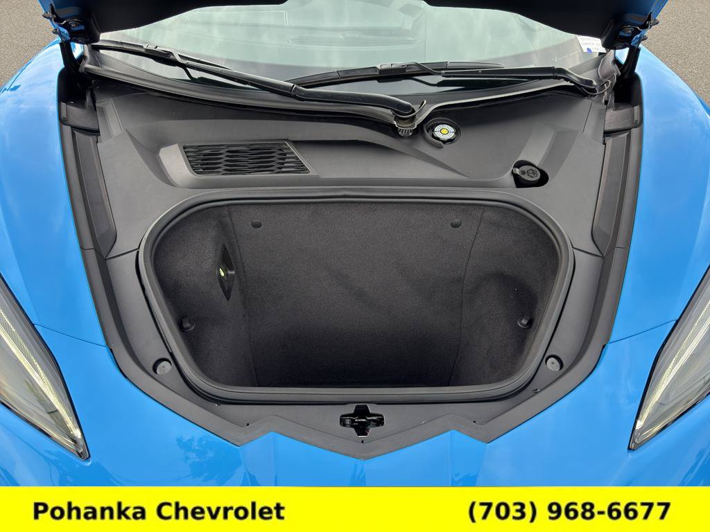 Used 2021 Chevrolet Corvette Stingray Coupe w/ Z51 Performance Package RWD image 21