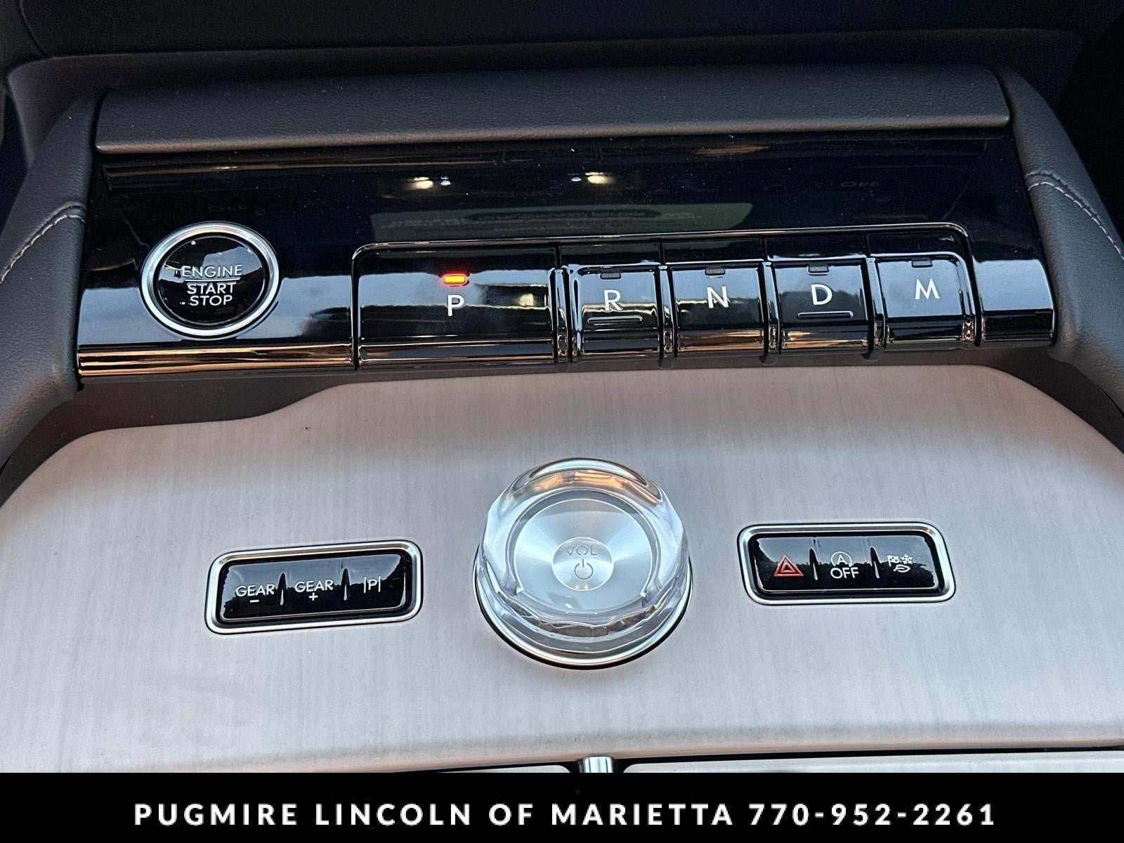 New 2025 Lincoln Navigator Reserve w/ Jet Appearance Package AWD/4WD image 35