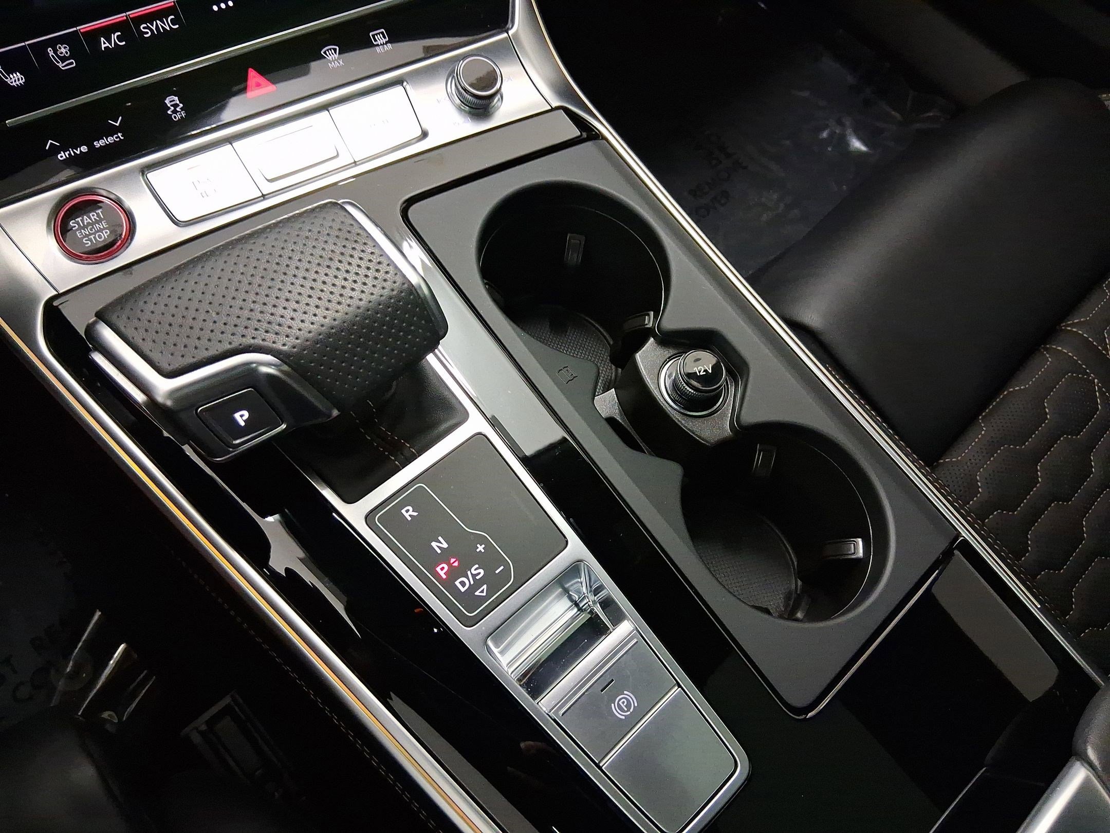 Used 2024 Audi RS 7 Performance w/ Bronze Edition image 27