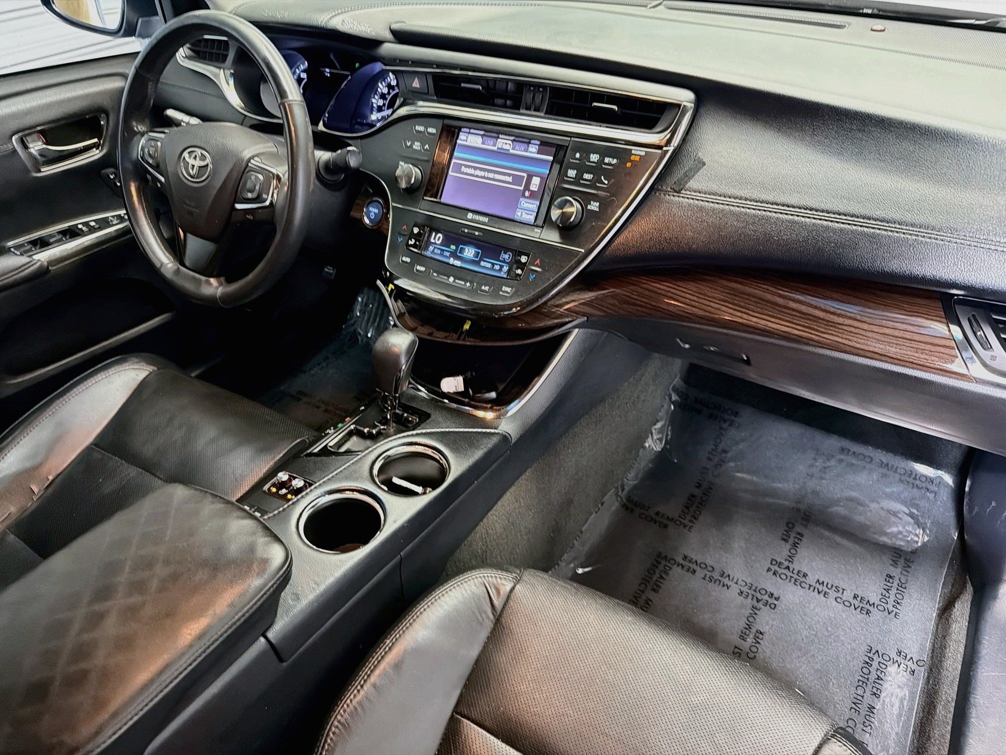 Used 2014 Toyota Avalon Limited w/ Technology Package FWD image 12