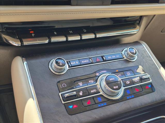 Used 2020 Lincoln Aviator Reserve w/ Equipment Group 202A AWD/4WD image 7